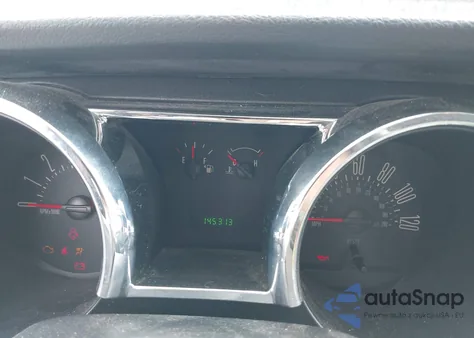 2008 Ford Mustang V6 Deluxe/V6 Premium z USA, uszkodzony, nr VIN 1ZVHT80N585188191